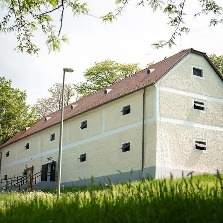 Szantodpusztai Majorsag דירה