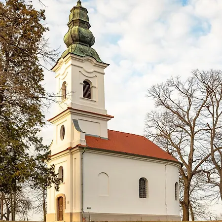 Szantodpusztai Majorsag Апартаменты *