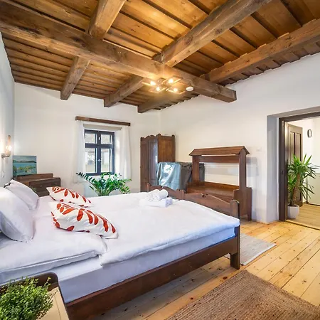 Szantodpusztai Majorsag דירה *